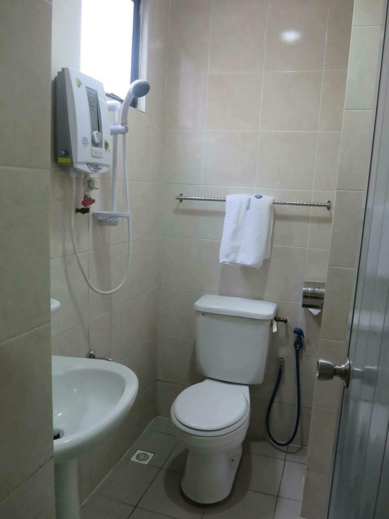 Wah May Hotel Kota Kinabalu Ngoại thất bức ảnh