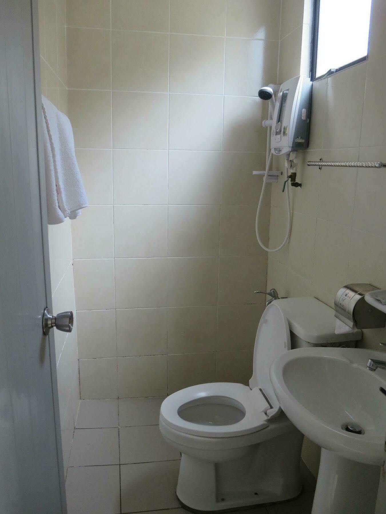 Wah May Hotel Kota Kinabalu Ngoại thất bức ảnh