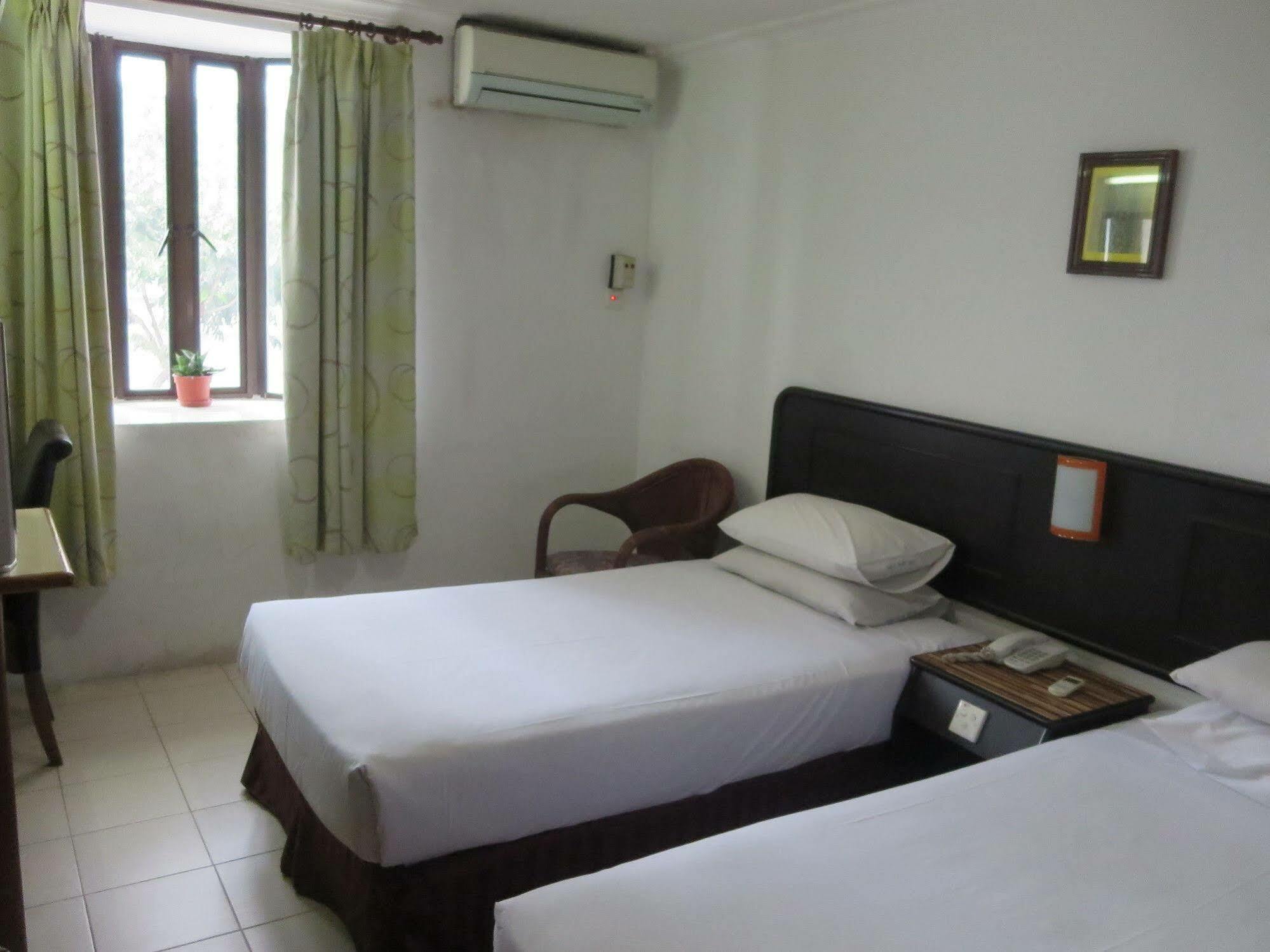 Wah May Hotel Kota Kinabalu Ngoại thất bức ảnh